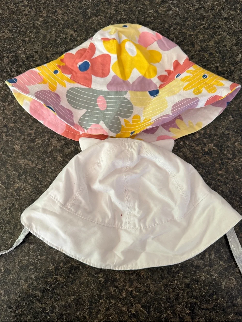 ⭐️Kids Floral Bucket Hat & Unicorn Sun Hat Set - White and Pastel Floral